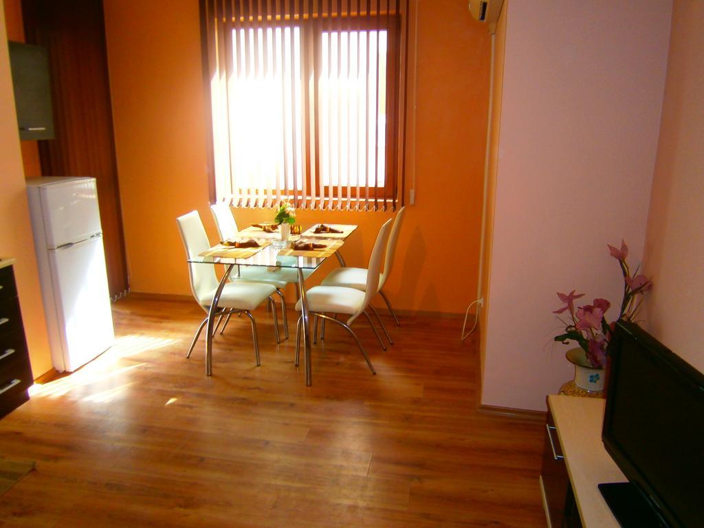 Apartments Stefi Pomorie Esterno foto